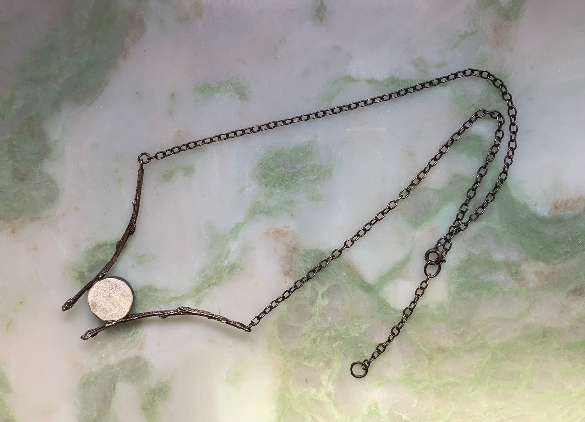 Mos ketting, Zilveren takjesketting met labradoriet