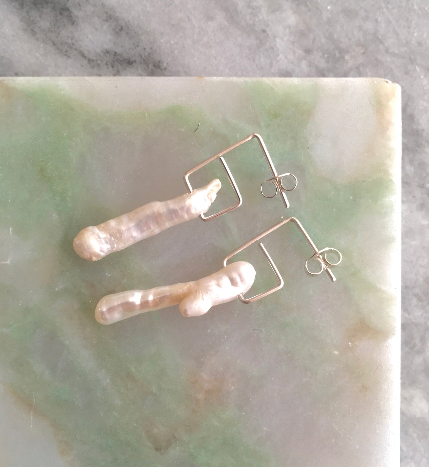 Pearl dangle earrings