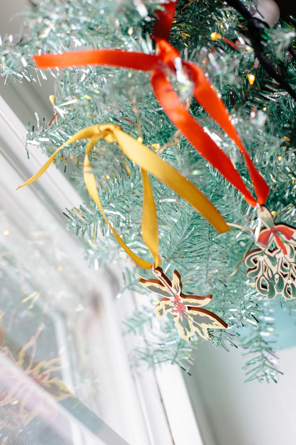 Wooden plant ornament, Holly ornament, Christmas decorations