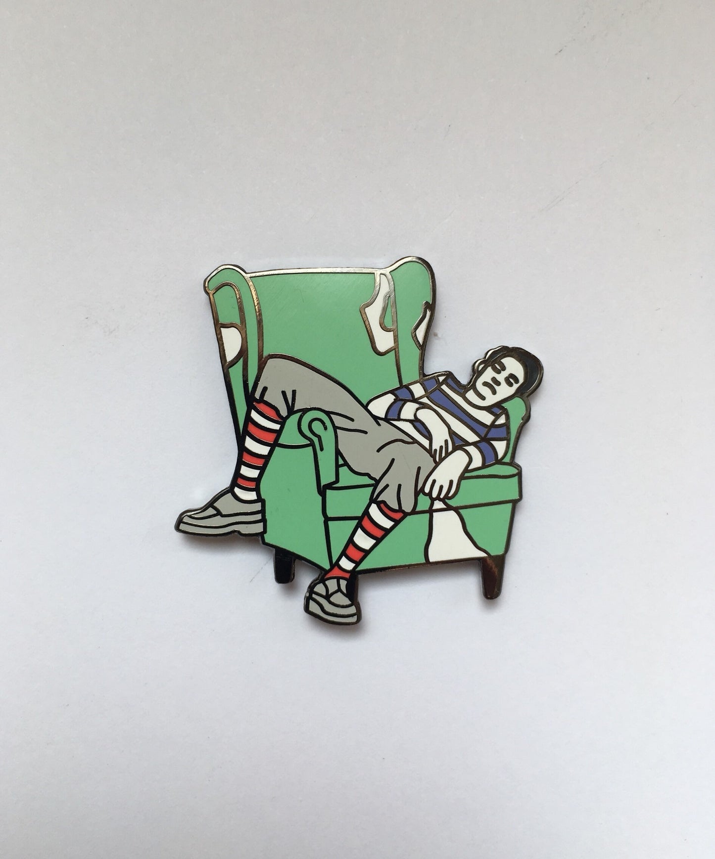Hard enamel lazy man pin
