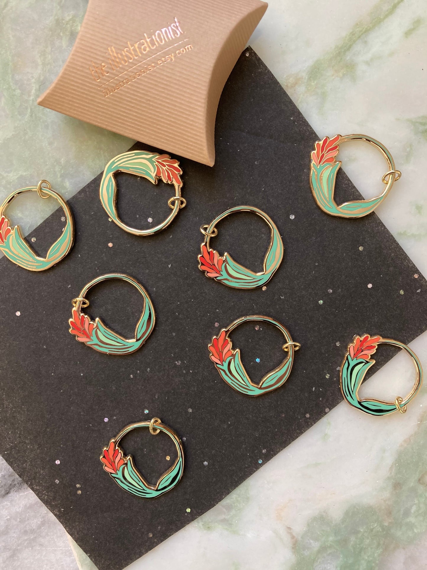 Protea flower circle pin