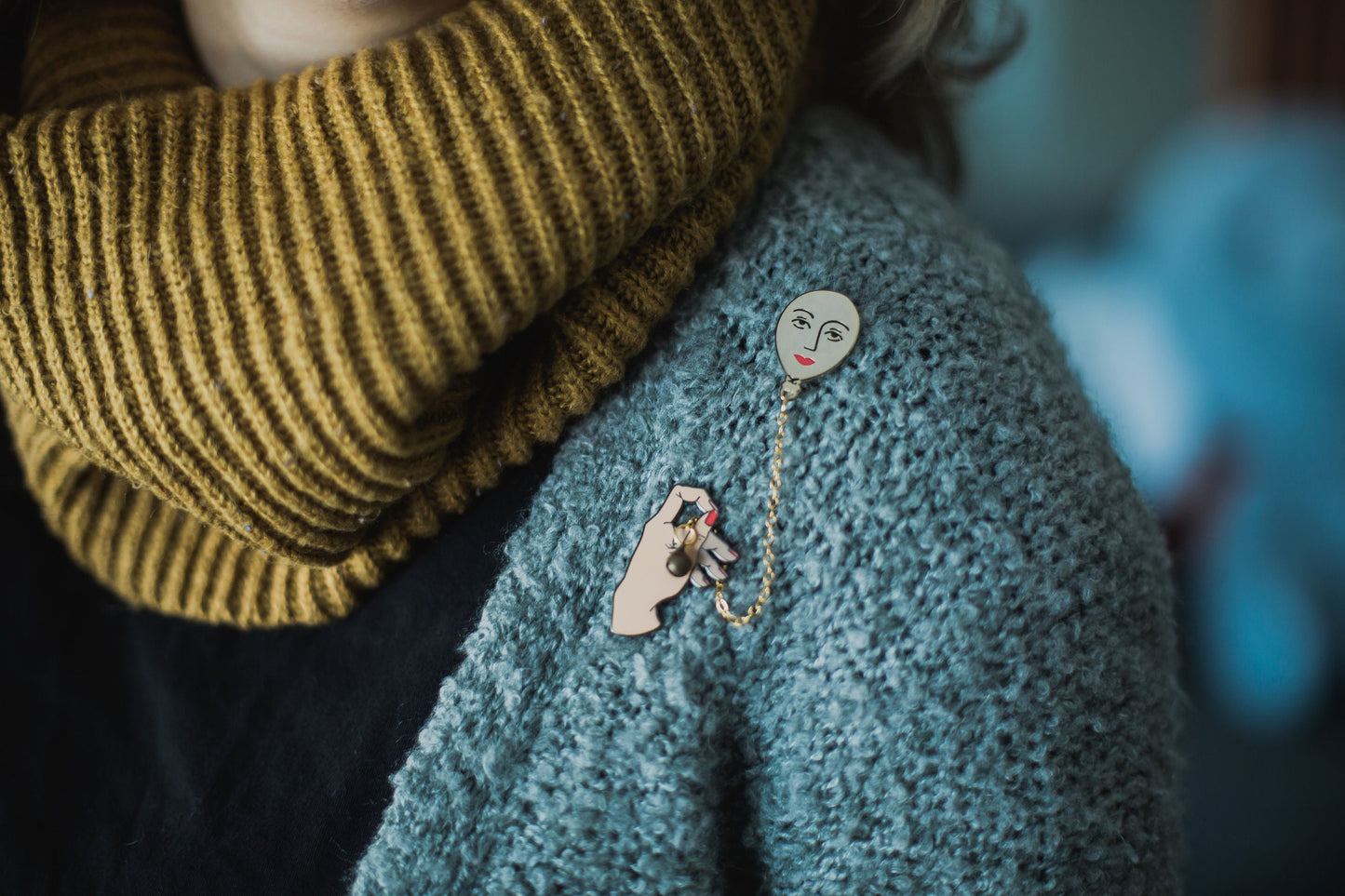 Balloon pin chain