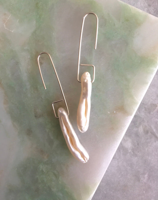 Pearl dangle earrings