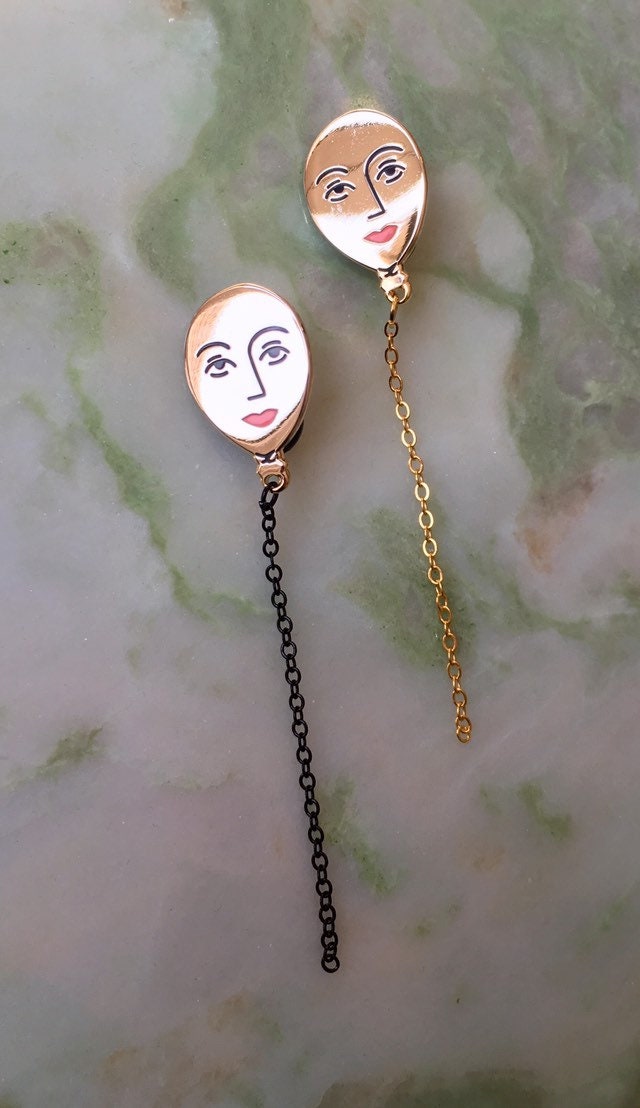 Balloon enamel pin