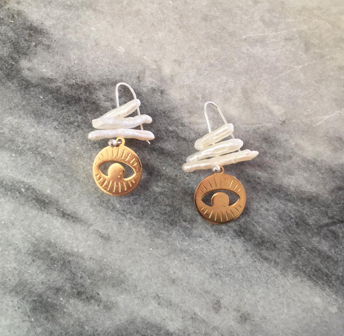 Lera earrings, brass, pearl and silver hooks
