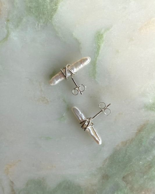 Edua earrings, pearl and silver wrap earrings