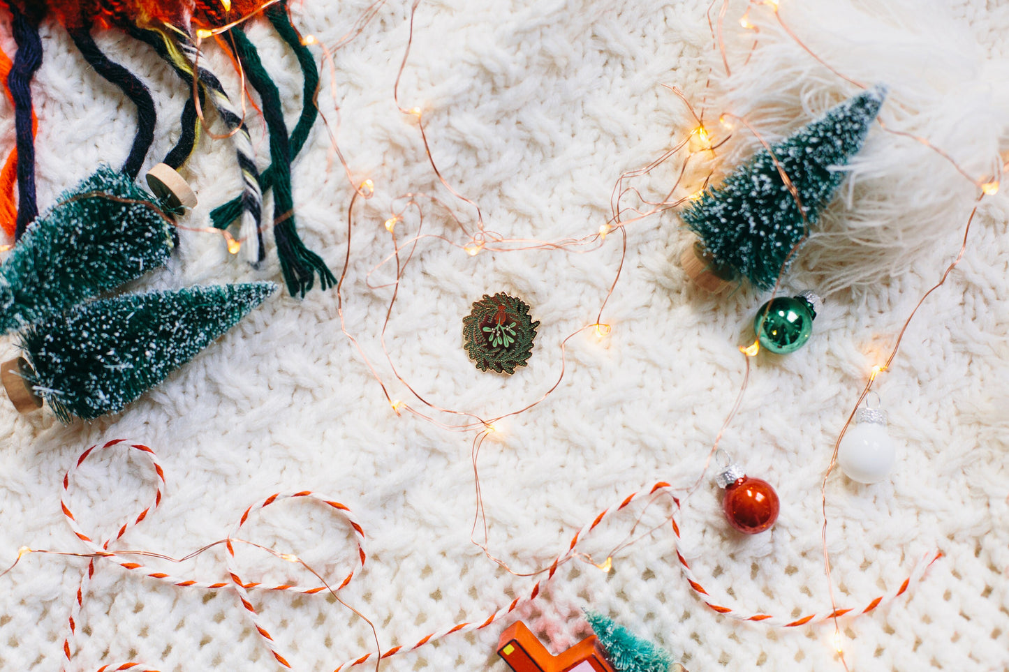 Christmas wreath enamel pin