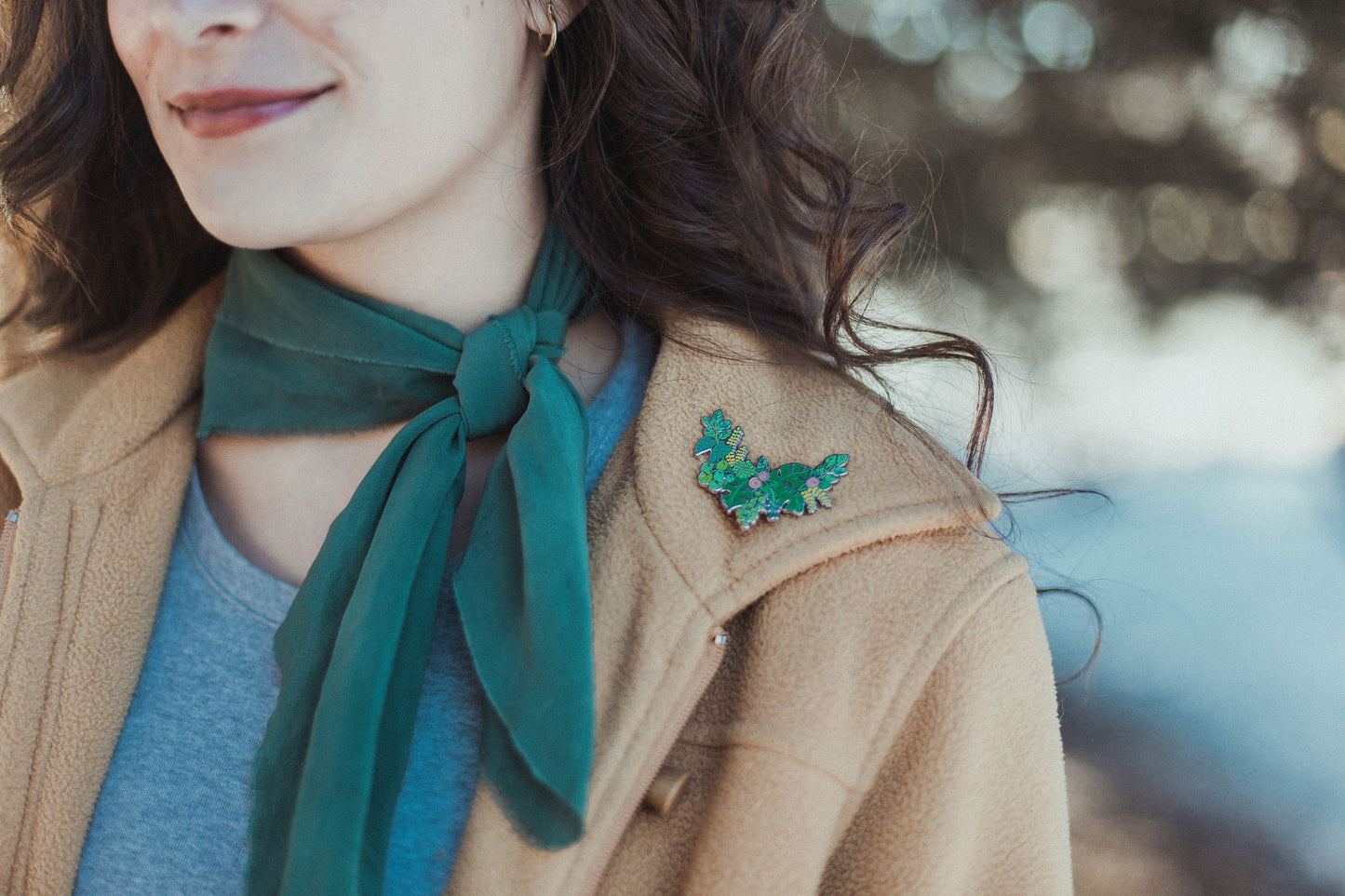 Plant bunting collar necklace
