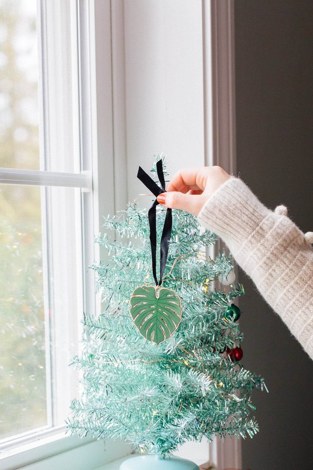 Wooden plant ornament, Monstera ornament, Christmas decorations